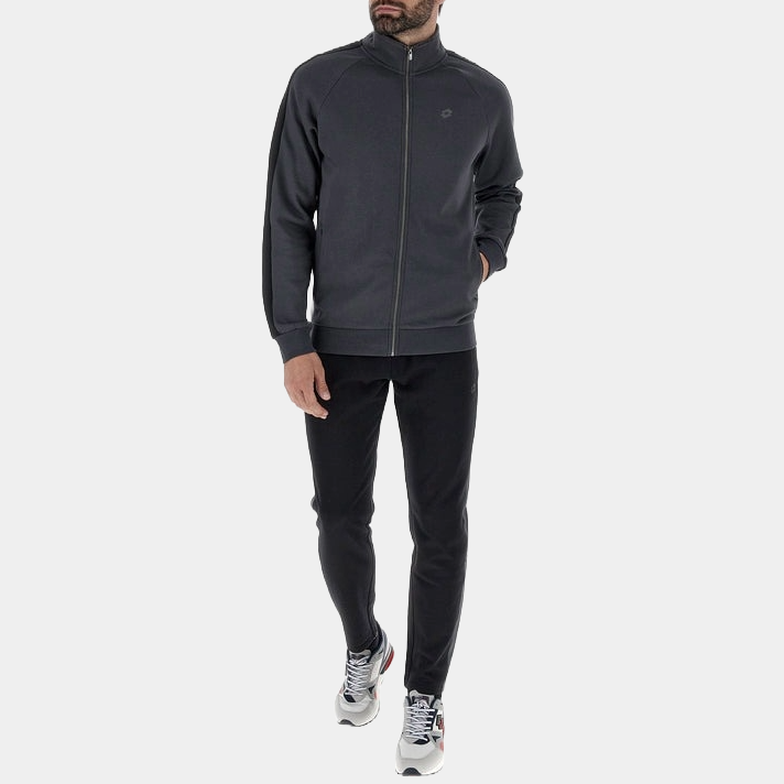 Tracksuit 220226