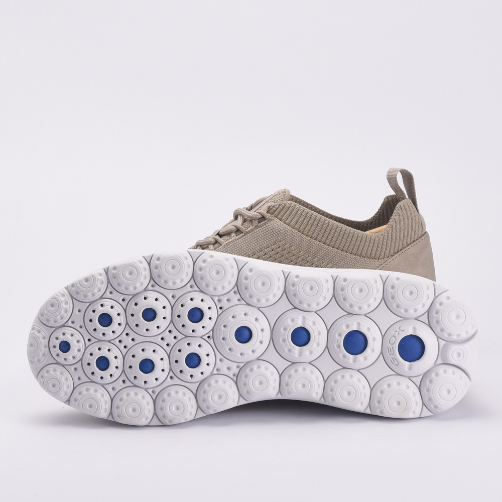 U SPHERICA A - KNITTED TEXT