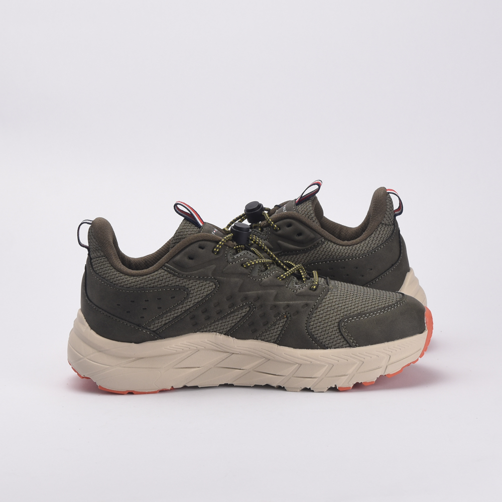 Sneakers With Chunky Sole