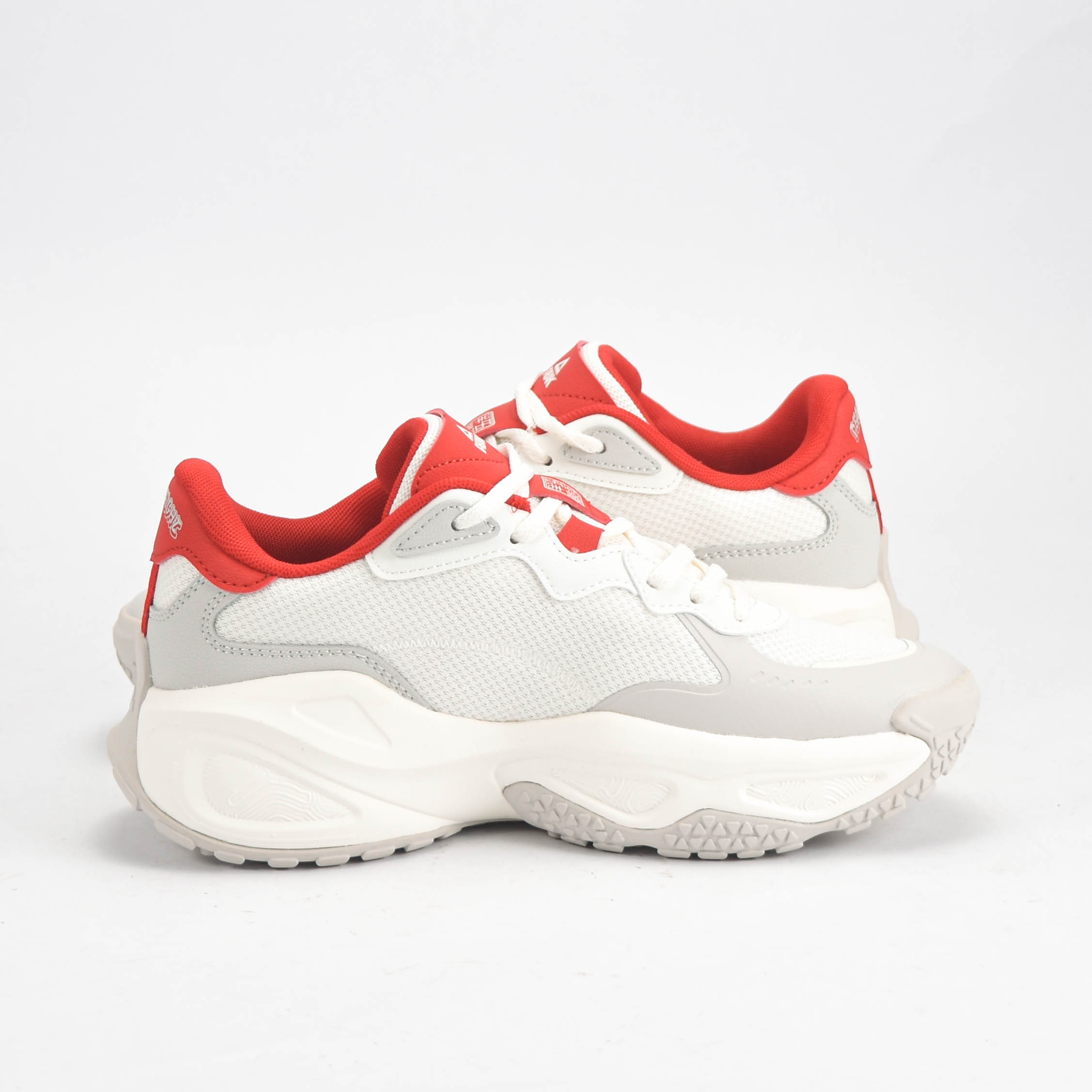 Taichi Retro Casual W