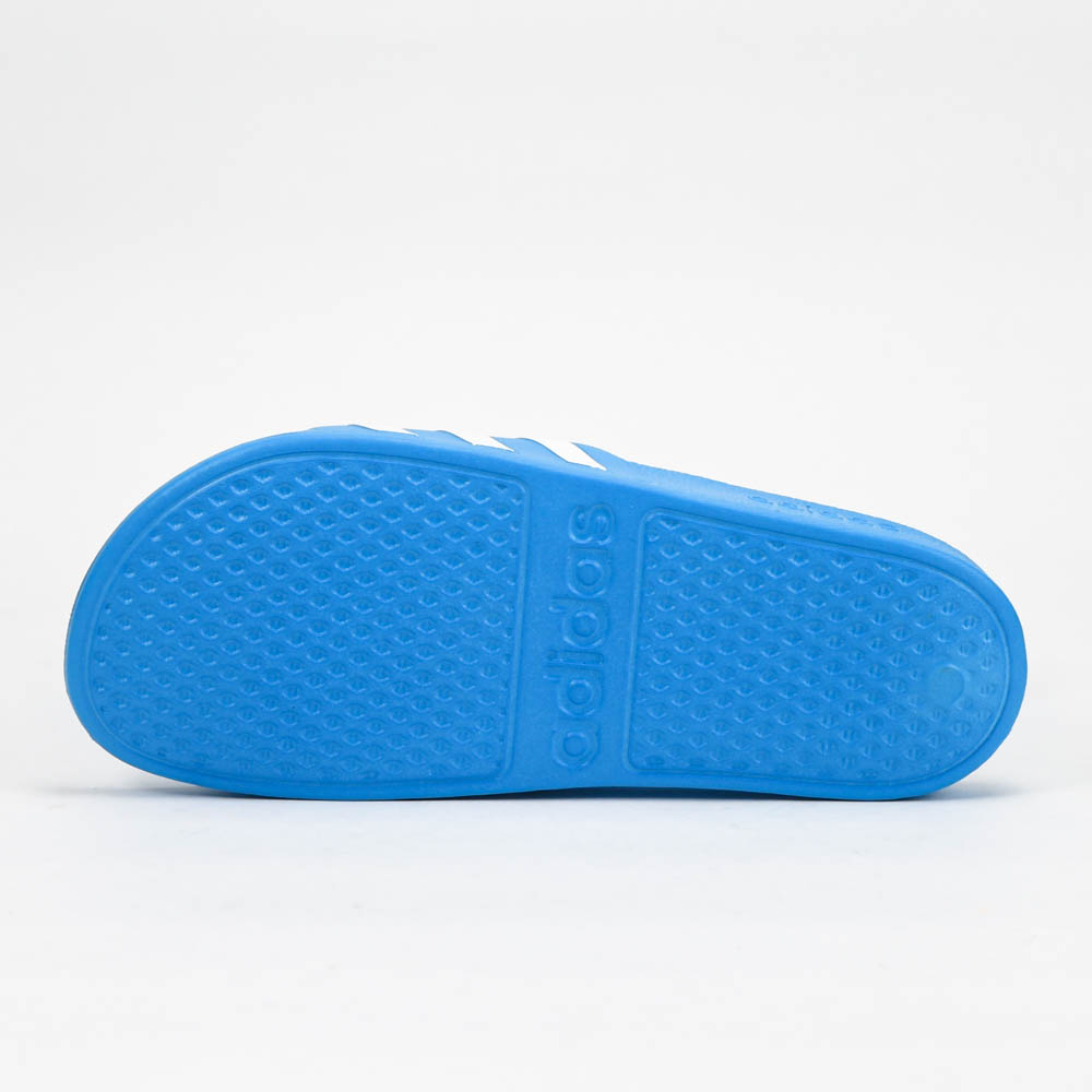 ADILETTE AQUA