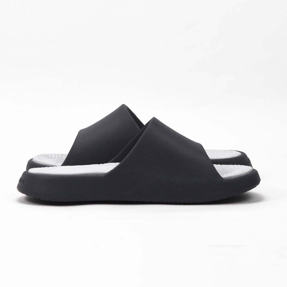 Taichi Slippers W