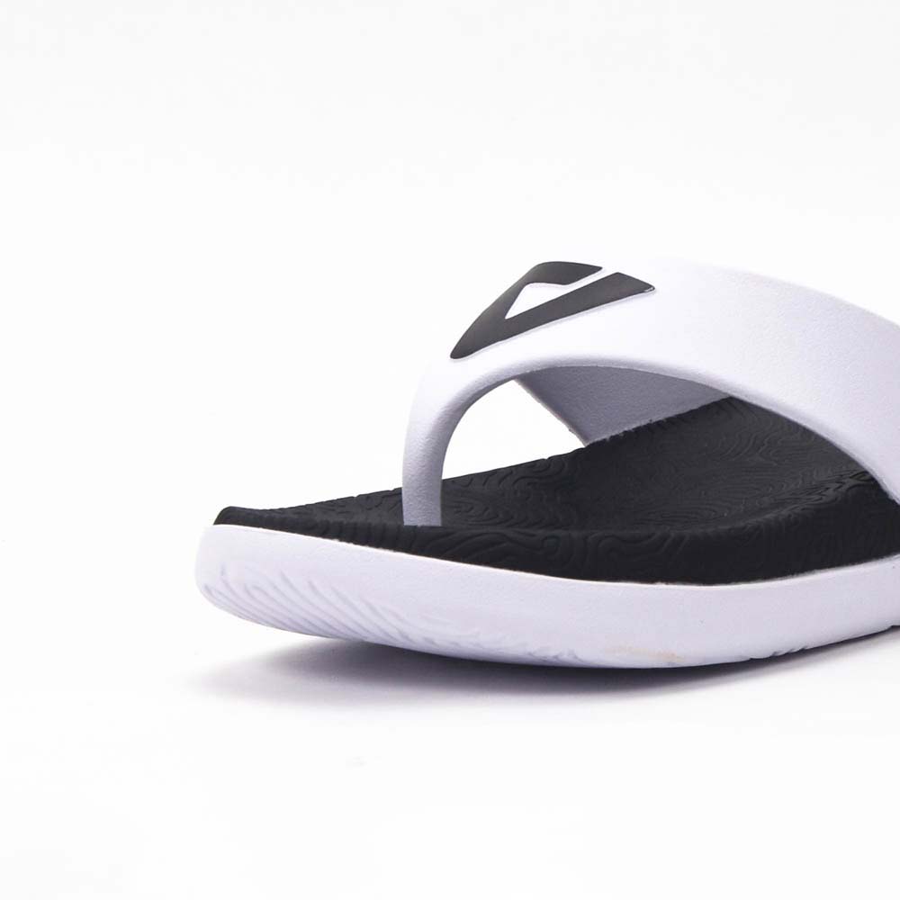 Taichi Flip Flops