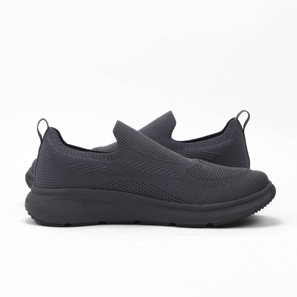 Taichi Slip On