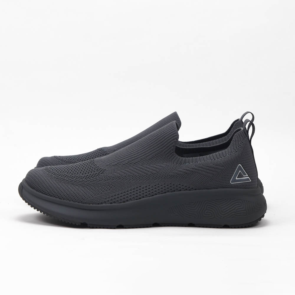 Taichi Slip On