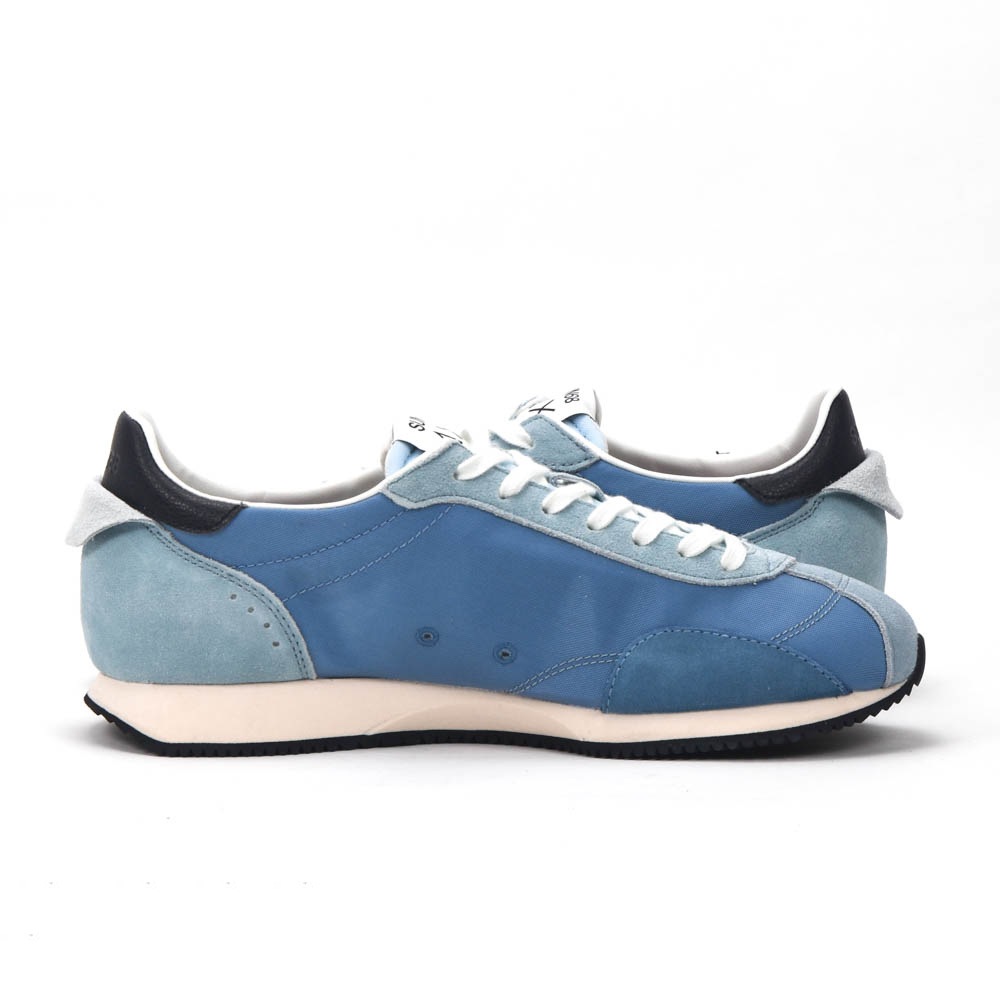 EASY RUNNER