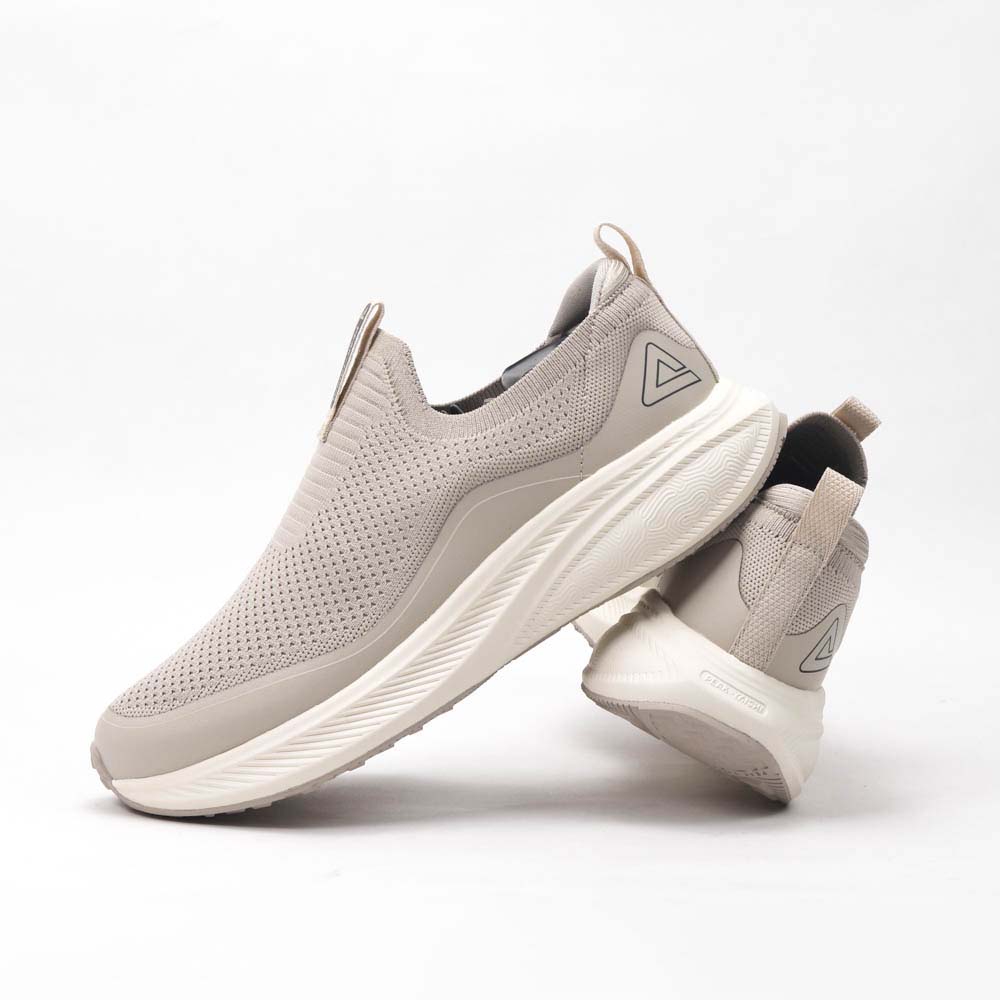 Taichi Casual Slip-On