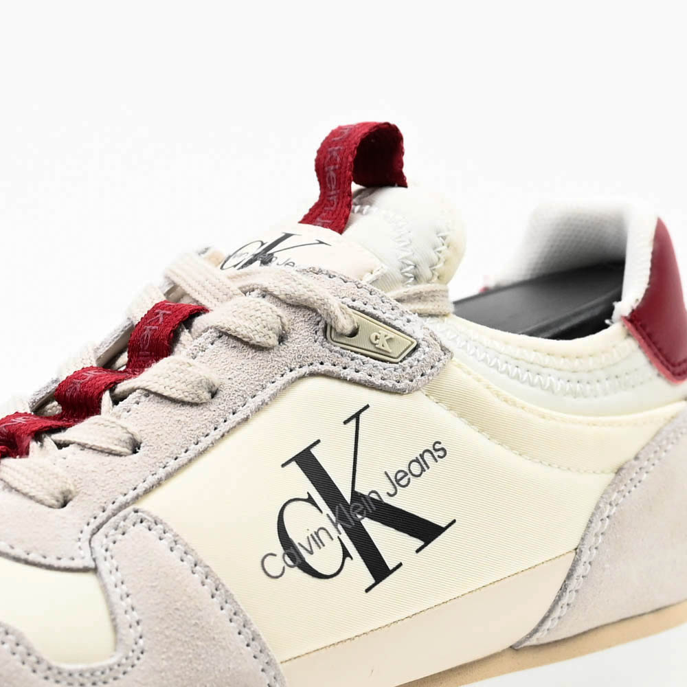 Retro Runner Laceup Refl