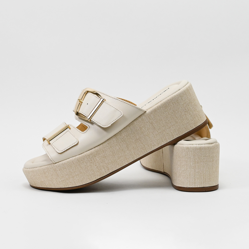 Leia Wide Fit Anabela