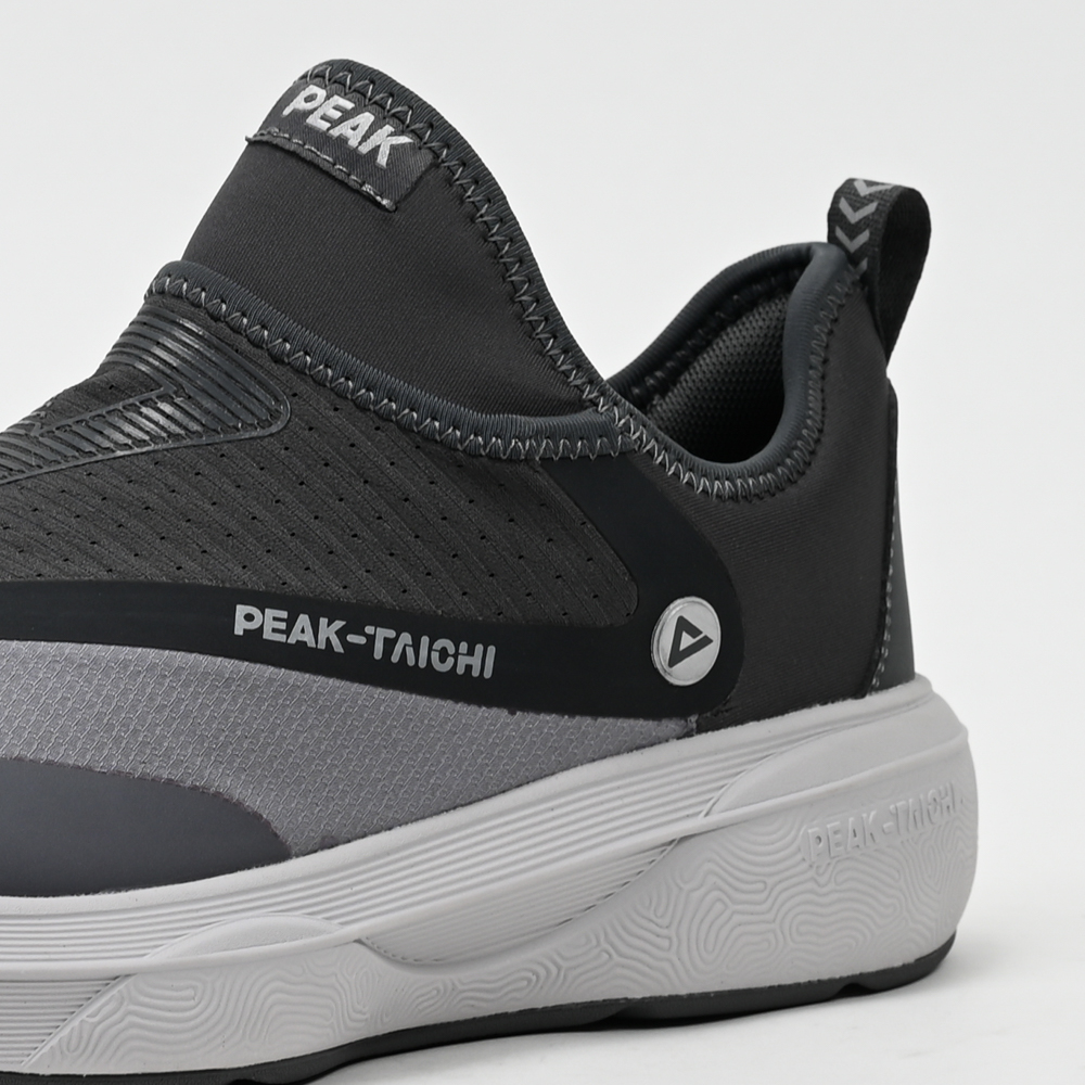 Taichi Casual S