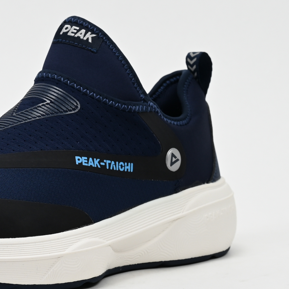 Taichi Casual S